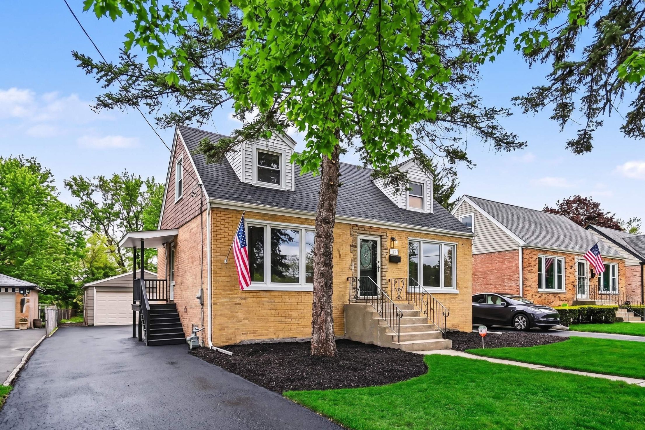 Sell Your House Fast in Elmhurst<br />
